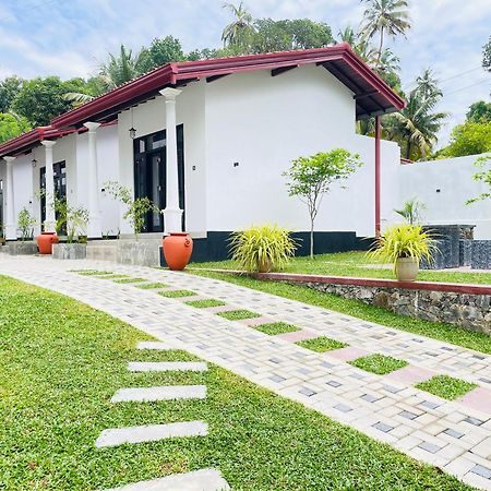 Thara Inn Villa Dikwella Ngoại thất bức ảnh