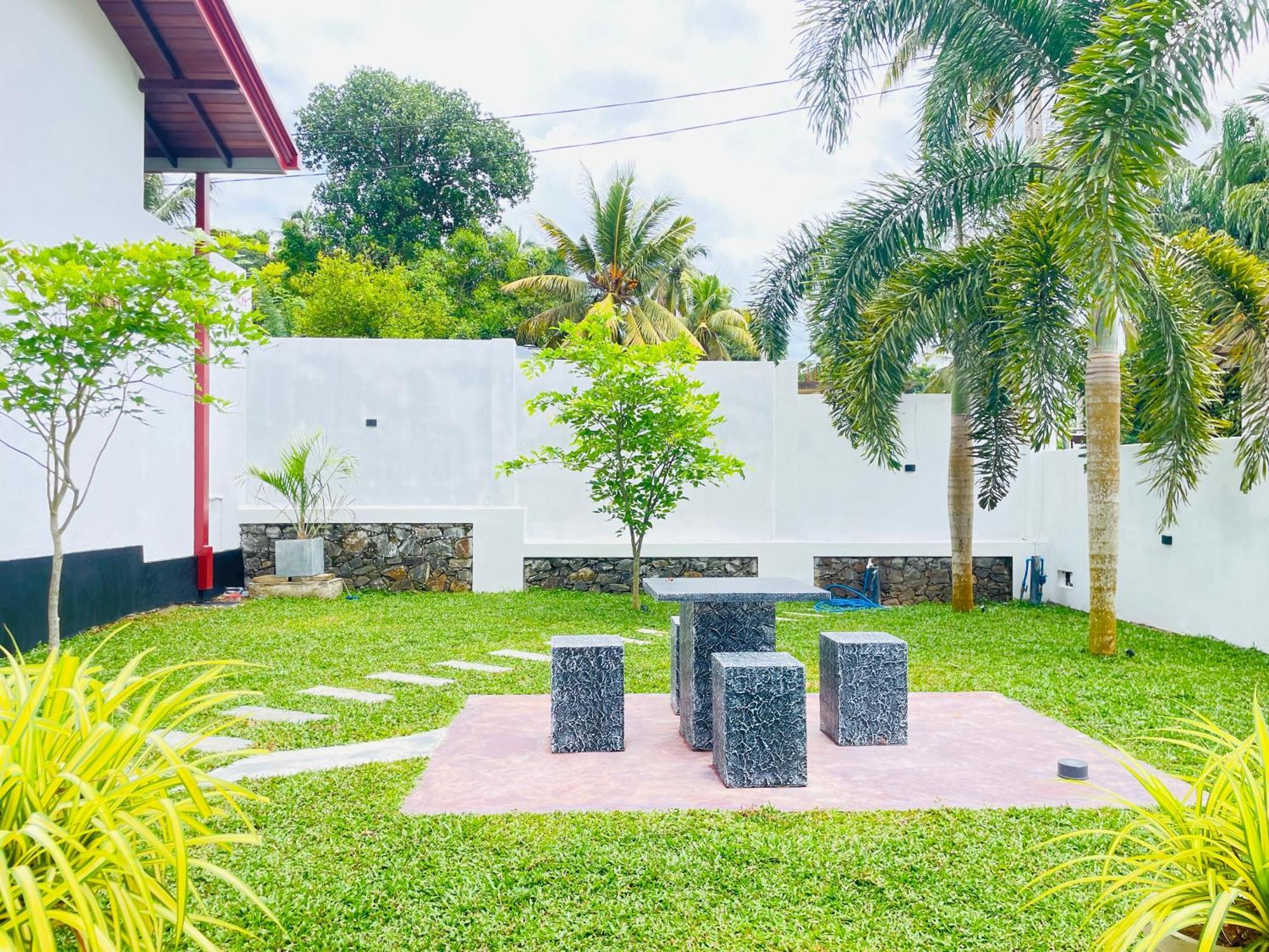 Thara Inn Villa Dikwella Ngoại thất bức ảnh